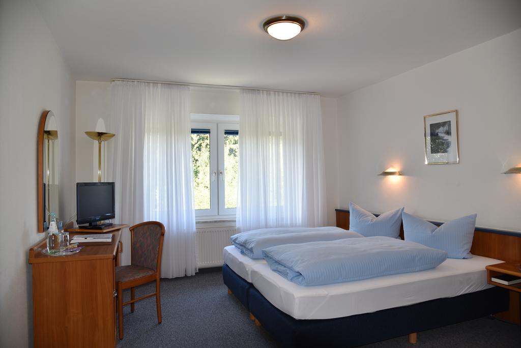 Hotel An Der Alten Porzelline Neuhaus am Rennweg Zimmer foto